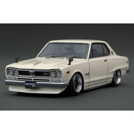 Nissan Skyline 2000 GT-X (KGC10) White