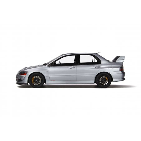 Mitsubishi Lancer Evo 8 MR FQ-400
