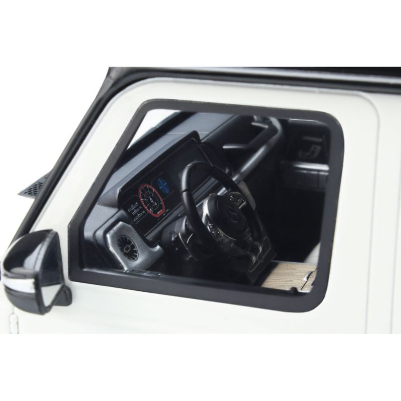 Mercedes-Benz G63 with Front Bumper Polar White
