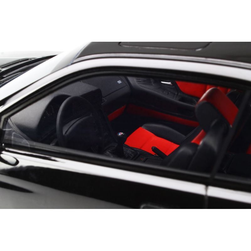 BMW 850 CSI Black 1990