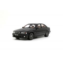 BMW E39 M5 Black Saphire...