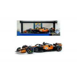 McLaren MCL39 O.Piastri 81...