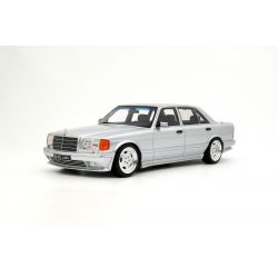 Mercedes-Benz 560 (W126)...